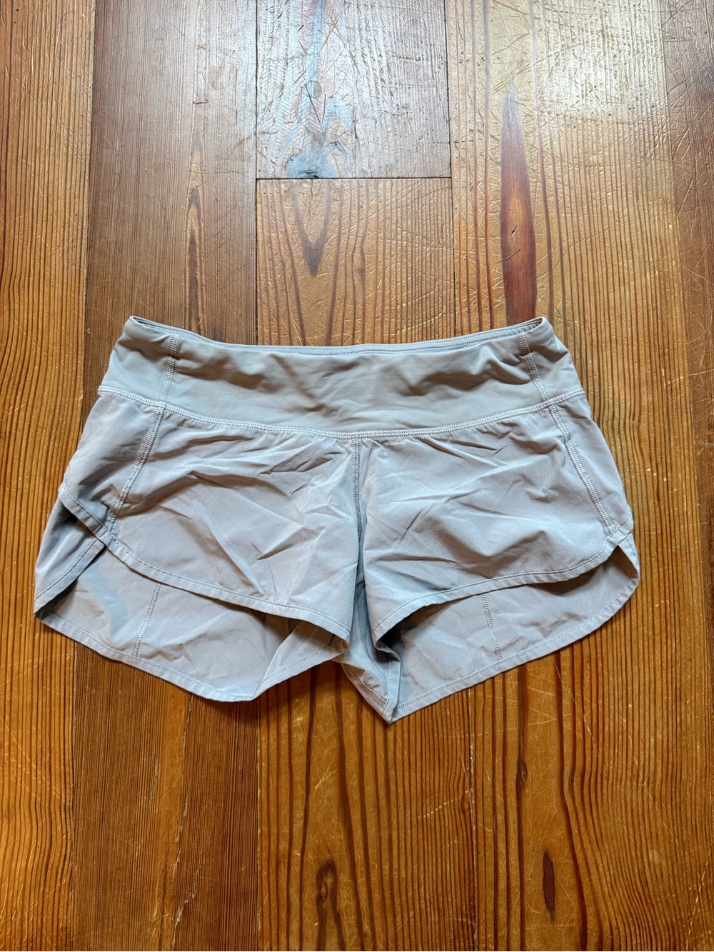 lululemon athletica Women's Light Gray Running Shorts